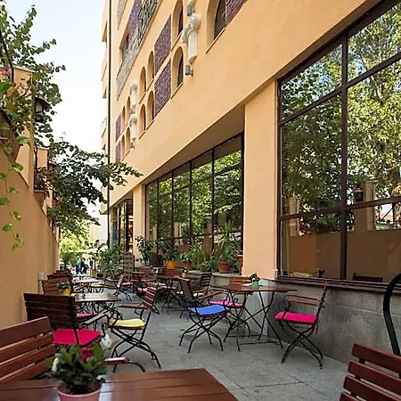 Casa Siqua 3* Bukarest