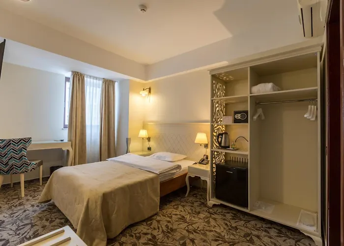 Casa Siqua 3* Boekarest